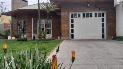 Casa en venta en Cipolletti, Rio Negro