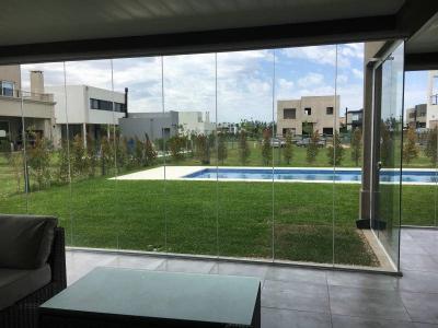 Casa 3 dormitorios en alquiler en Nordelta, Tigre