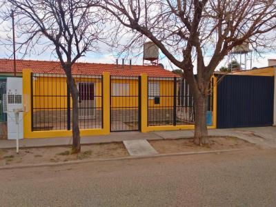 Casa 2 dormitorios en venta en San Luis Capital