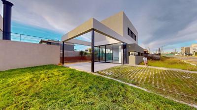 Casa en venta en City Bell, La Plata