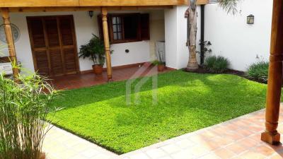 Casa 4 dormitorios en venta en Boulogne Sur Mer, San Isidro