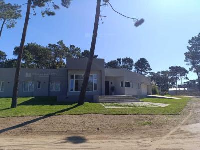 Casa 3 dormitorios en alquiler temporario en Pinamar