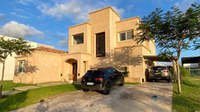 Casa 4 dormitorios en alquiler en Nordelta, Tigre