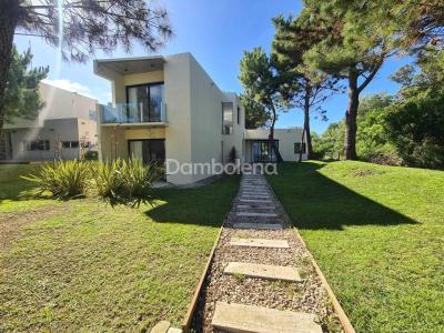Casa 4 dormitorios en venta en Golf 2, Costa Esmeralda