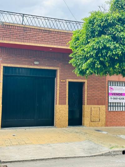 Casa en venta en Caseros, Tres de Febrero