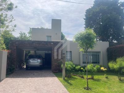 Casa 2 dormitorios en venta en General Pacheco, Tigre