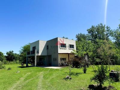 Casa 3 dormitorios en venta en Barrio Parque Los Pinos, Exaltacion de la Cruz