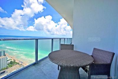 Departamento 2 dormitorios en venta en Hollywood, Miami