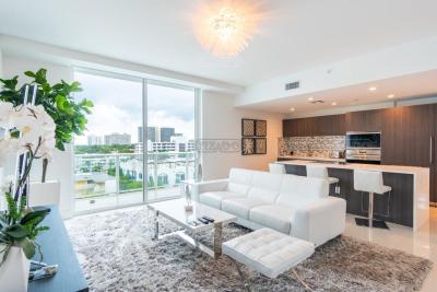 Departamento 2 dormitorios en venta en Bay Harbor Islands, Miami