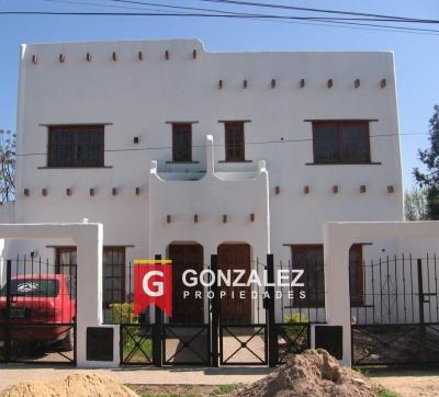 Casa 2 dormitorios en venta en Del Viso, Pilar