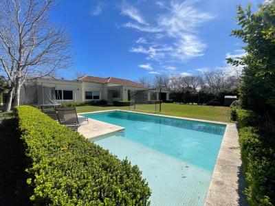 Casa 3 dormitorios en alquiler temporario en General Pacheco, Tigre