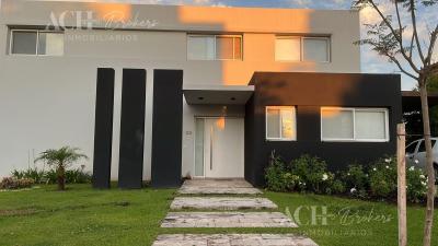 Casa 3 dormitorios en venta en Nordelta, Tigre