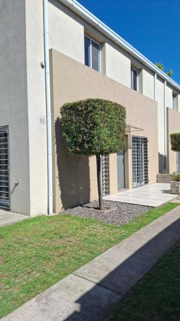 Departamento 2 dormitorios en alquiler en Berazategui