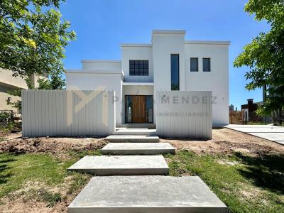 Casa 4 dormitorios en venta en San Matias, Escobar