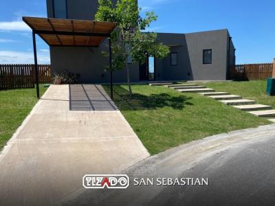 Casa 3 dormitorios en venta en San Sebastian, Escobar