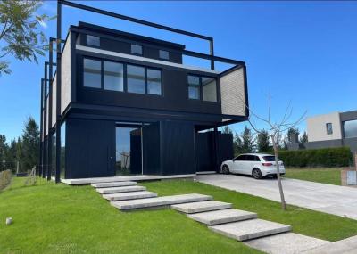 Casa 4 dormitorios en alquiler en Nordelta, Tigre