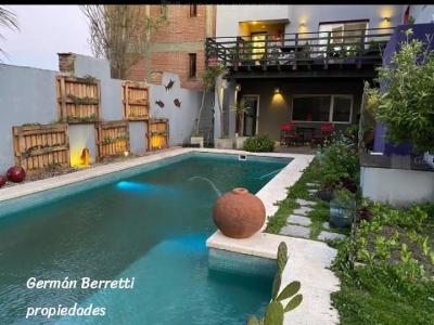 Casa 3 dormitorios en alquiler temporario en Mar de Ostende, Pinamar