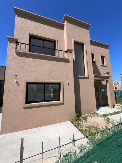 Casa 3 dormitorios en venta en Villanueva, Tigre
