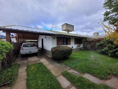 Casa 2 dormitorios en venta en Vuriloche, Bariloche