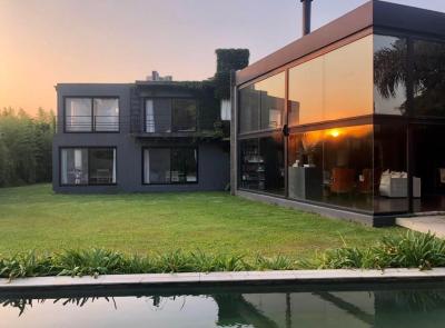 Casa 3 dormitorios en venta en El Estribo, Pilar