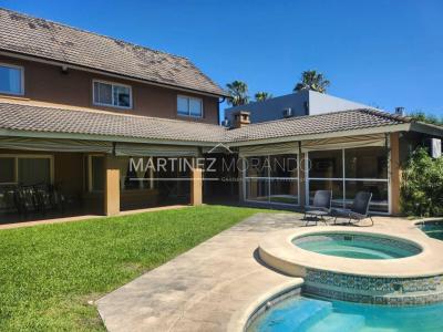 Casa 5 dormitorios en venta en Haras La Pradera, Pilar