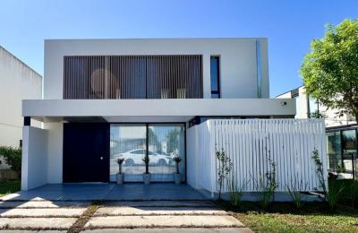 Casa 3 dormitorios en venta en City Bell, La Plata