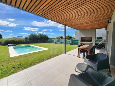 Casa 3 dormitorios en alquiler en Puertos, Escobar