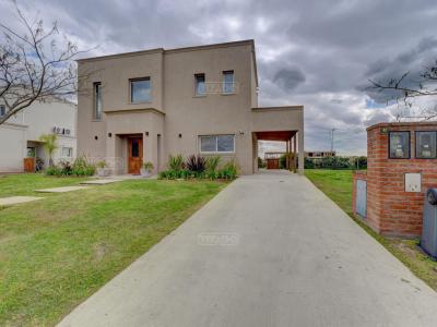 Casa 3 dormitorios en venta en Puertos, Escobar