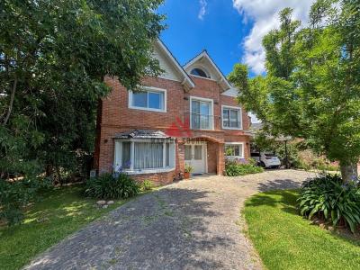 Casa 4 dormitorios en venta en La Delfina, Pilar