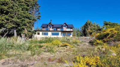 Casa 4 dormitorios en alquiler temporario en Dina Huapi, Bariloche