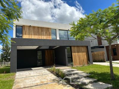 Casa 4 dormitorios en venta en Nordelta, Tigre