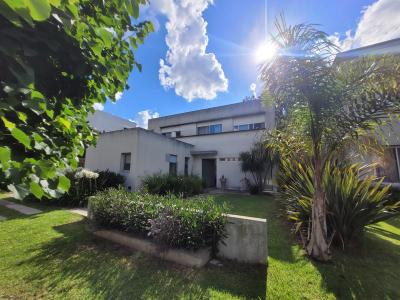 Casa 4 dormitorios en venta en Rincon de Milberg, Tigre