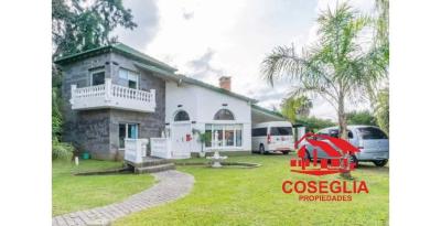 Casa 4 dormitorios en venta en Boca Raton, Pilar