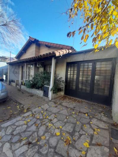 Casa 3 dormitorios en venta en Carapachay, Vicente Lopez