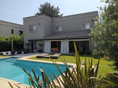 Casa 4 dormitorios en venta en Nordelta, Tigre