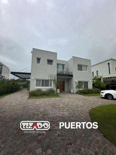 Casa 4 dormitorios en venta en Puertos, Escobar