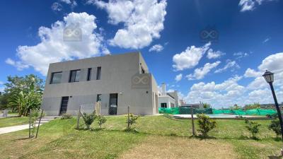Casa 3 dormitorios en venta en Pilar del Este, Pilar