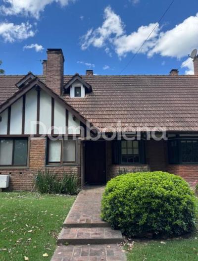 Casa 2 dormitorios en alquiler en Francisco Álvarez, Moreno
