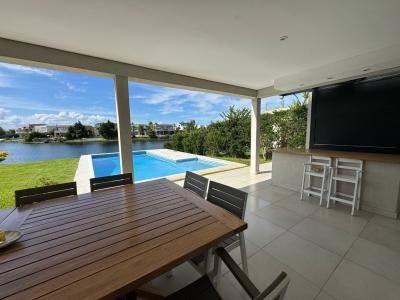 Casa 4 dormitorios en venta en Nordelta, Tigre