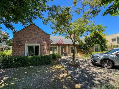 Casa 3 dormitorios en alquiler en Estancias del Pilar, Pilar