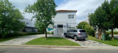 Casa 3 dormitorios en venta en Nordelta, Tigre