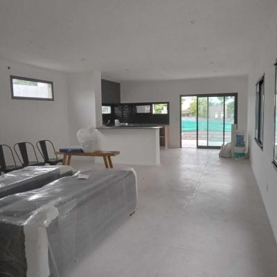 Casa 4 dormitorios en alquiler en Santa Elena, Pilar