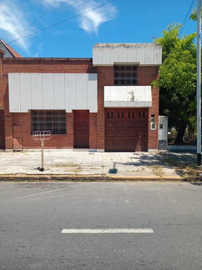 Edificio en Block en venta en Sarandi, Avellaneda
