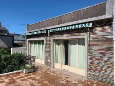 Casa 2 dormitorios en venta en El Palomar, Moron