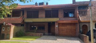 Casa 3 dormitorios en venta en Santa Rita, San Isidro