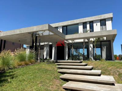 Casa 5 dormitorios en venta en Pilara, Pilar