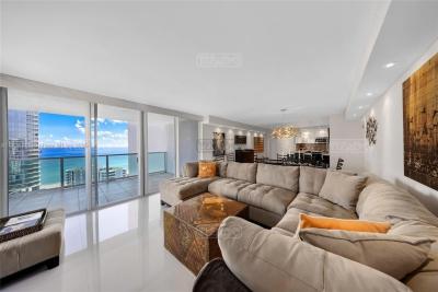 Departamento 2 dormitorios en venta en Miami