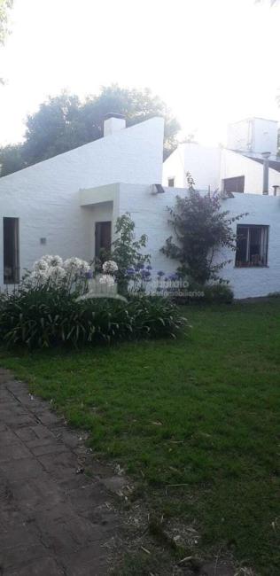 Casa 3 dormitorios en alquiler temporario en CUBA Villa de Mayo, Malvinas Argentinas