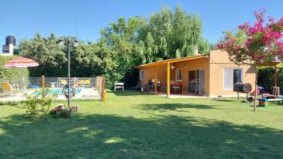 Casa 2 dormitorios en venta en Barrio Parque Sakura, Exaltacion de la Cruz