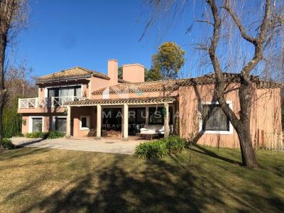Casa 3 dormitorios en alquiler en Martindale, Pilar